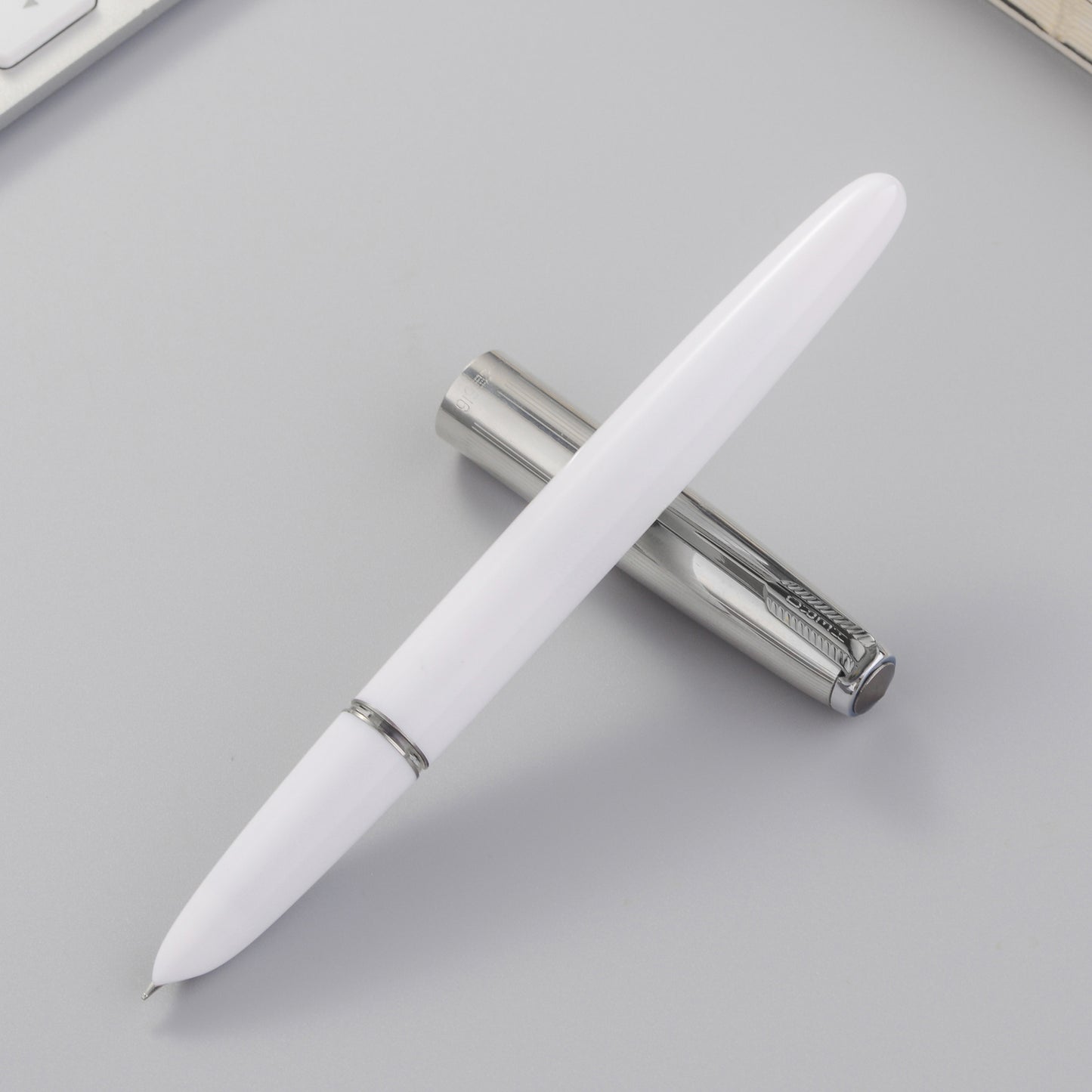 Fountain Pen 616 Plus 0.38mm Extra Fine Iridium Nib White